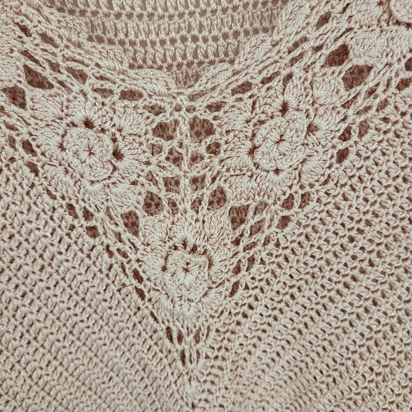 The Limited Womens Vtg y2k Hand Knit Beaded Fringe Crochet V Neck Pink Top SzS🖤 - Picture 4 of 15